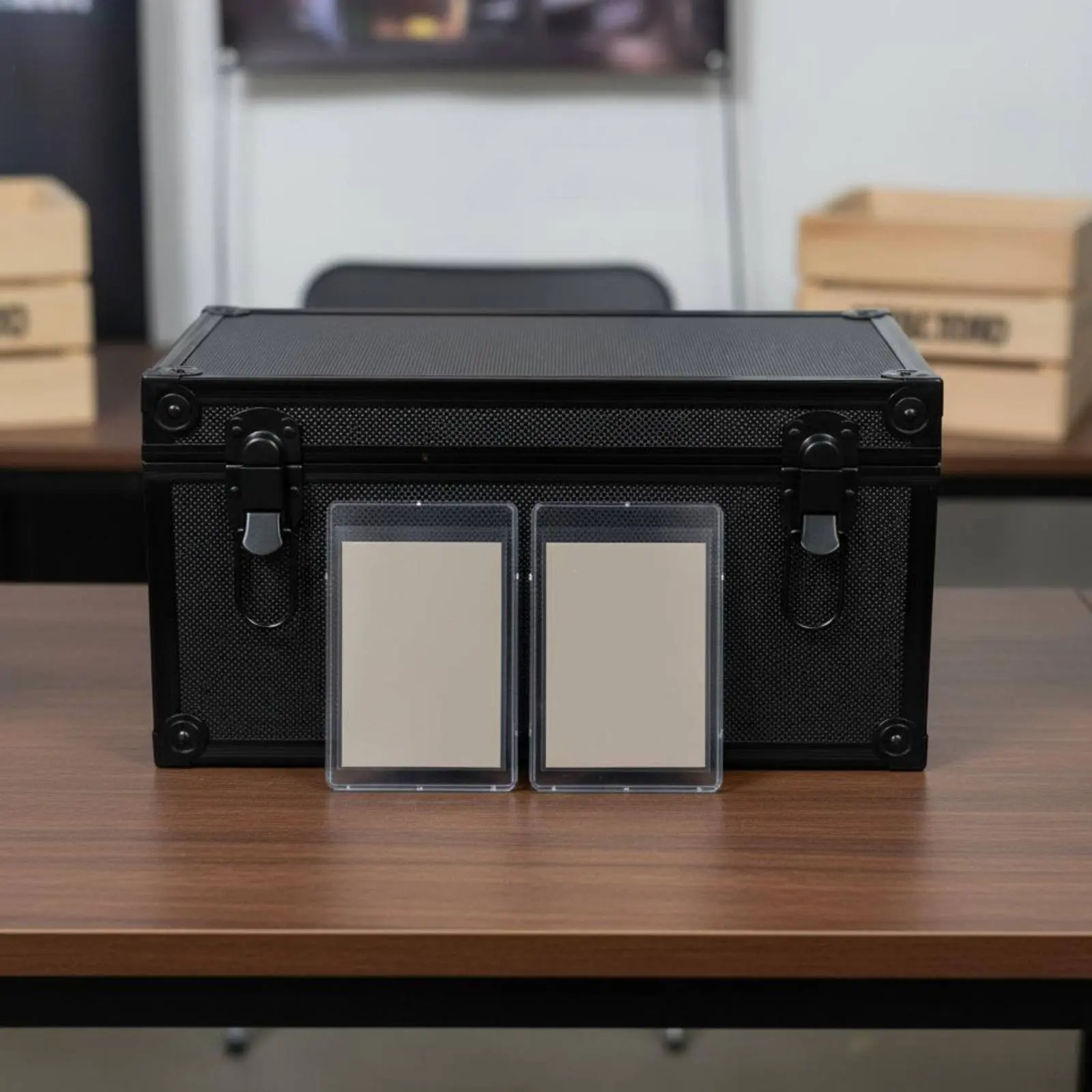

Graded Card Storage Box Lockable PSA Card Slab Case Shockproof Moisture-Resistant for Travel