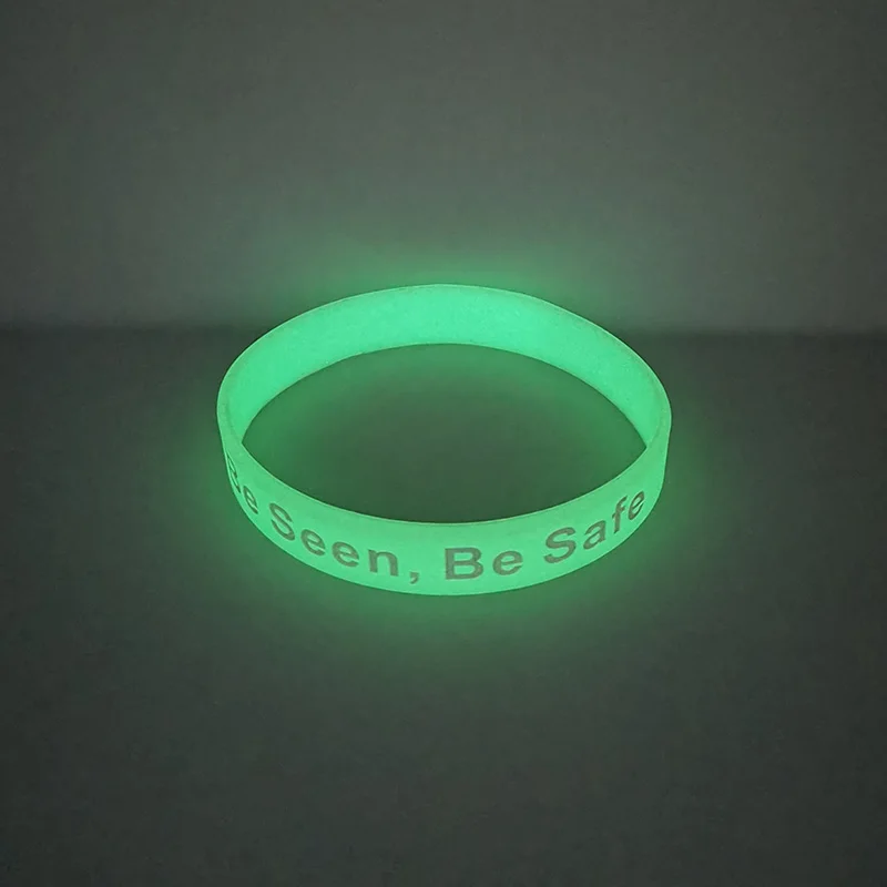 1 Stück „Be Seen Be Safe“-Armband aus Silikonkautschuk, Sportarmband, leuchtet im Dunkeln für Nachtläufer – Detail 8