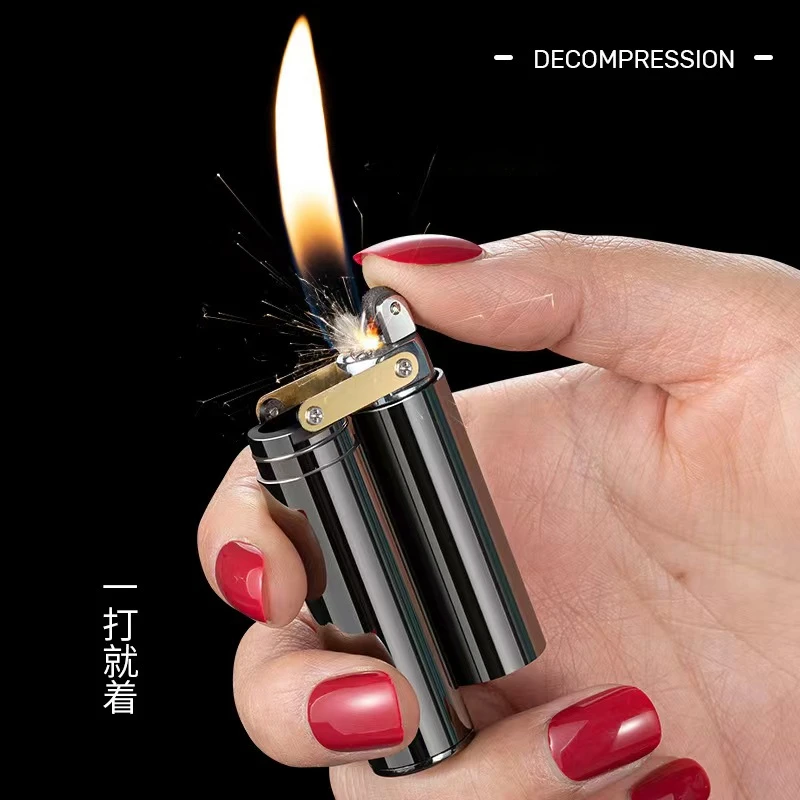 Creative Kerosene Lighter Smoking Cool Metal Torch Windproof Cigarette Case Portable Mini Grinding Wheel Lighter Men\'s Gift