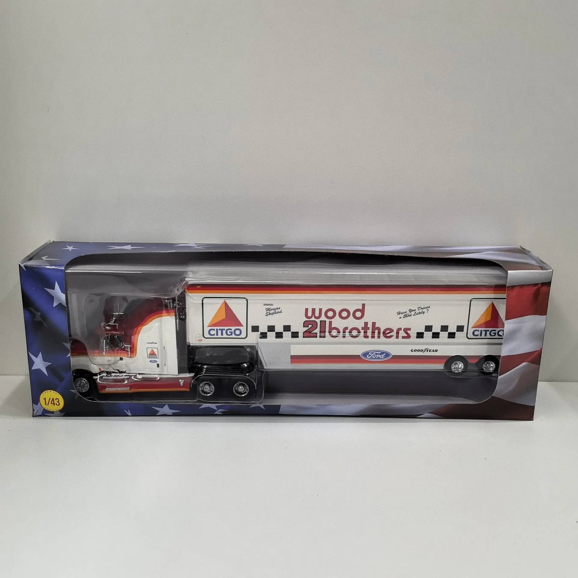 Diecast IXO 1/43 Scale FORD AEROMAX Ford Trailer Truck Container Truck Front Alloy Body Plastic 71 Alloy Car Model