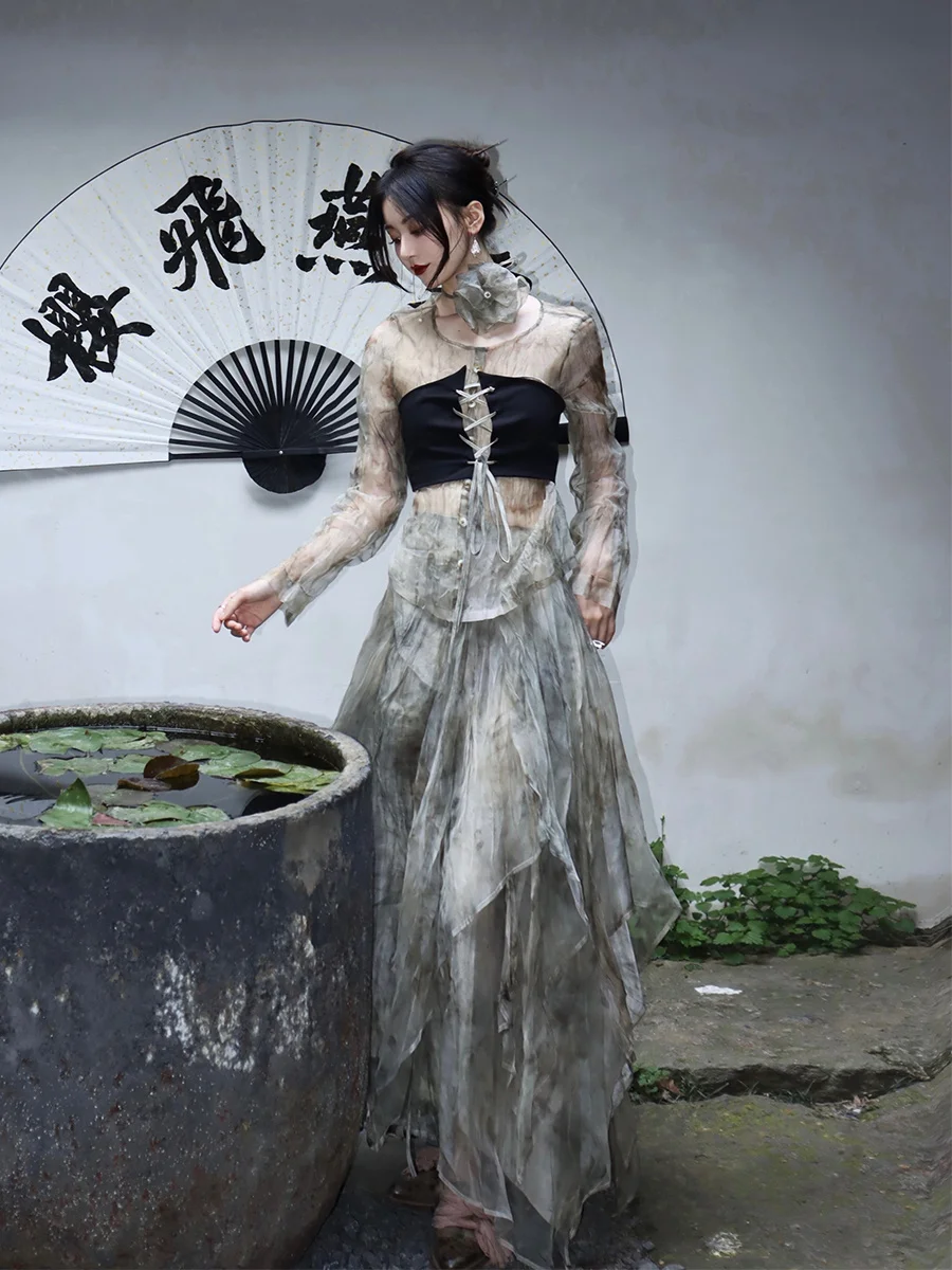 

ONMOON Summer New Floral Silk Two-Piece Set Original Design Cool round Ne Long Sve T-irt Women's Premium Faion Top