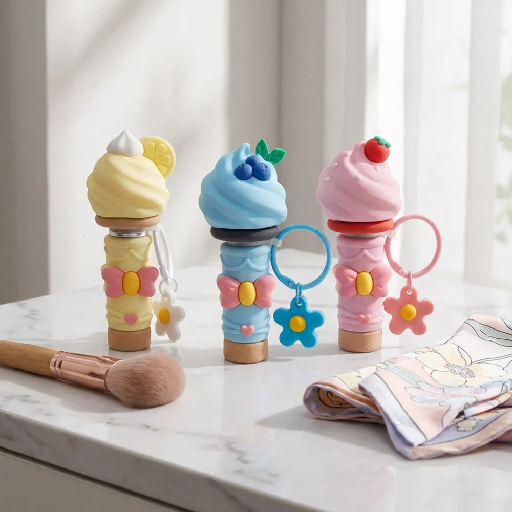 Mini botella pulverizadora portátil de 5ml con diseño de cono de crema, recargable, vacía, con llavero, esencial para viajes, decoración con forma de fruta, dispensador de agua para quitar maquillaje, botella pulverizadora pequeña de 5ml con diseño de hel