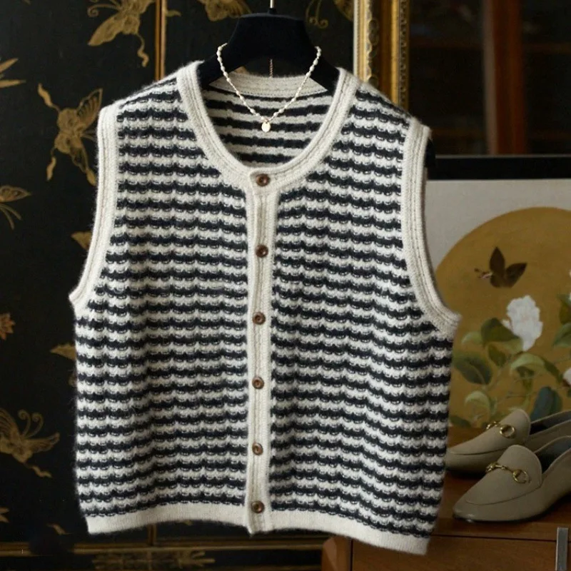 Vintage Sleeveless Striped Wool Vest Sweater Women\'s 24 Autumn And Winter New Short Cashmere Knitted Cardigan Jacket