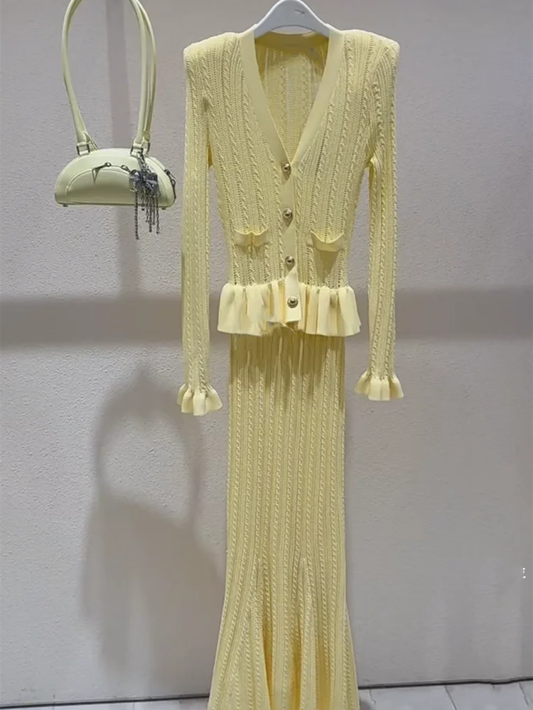 

Elegant Knitted Long Sleeve V-Neck Yellow Dress High Waist Fish Tail Skirt Autumn Season Lady's Fashion High-End Version