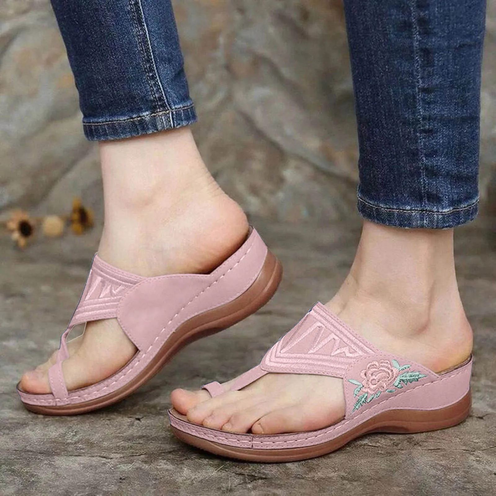 Ladies Shoes On Sale Cool Slippers Female Soft Soled Non Slip Wear Resisting Flat Beach Flops Lady Sandals Huaraches De Mujer