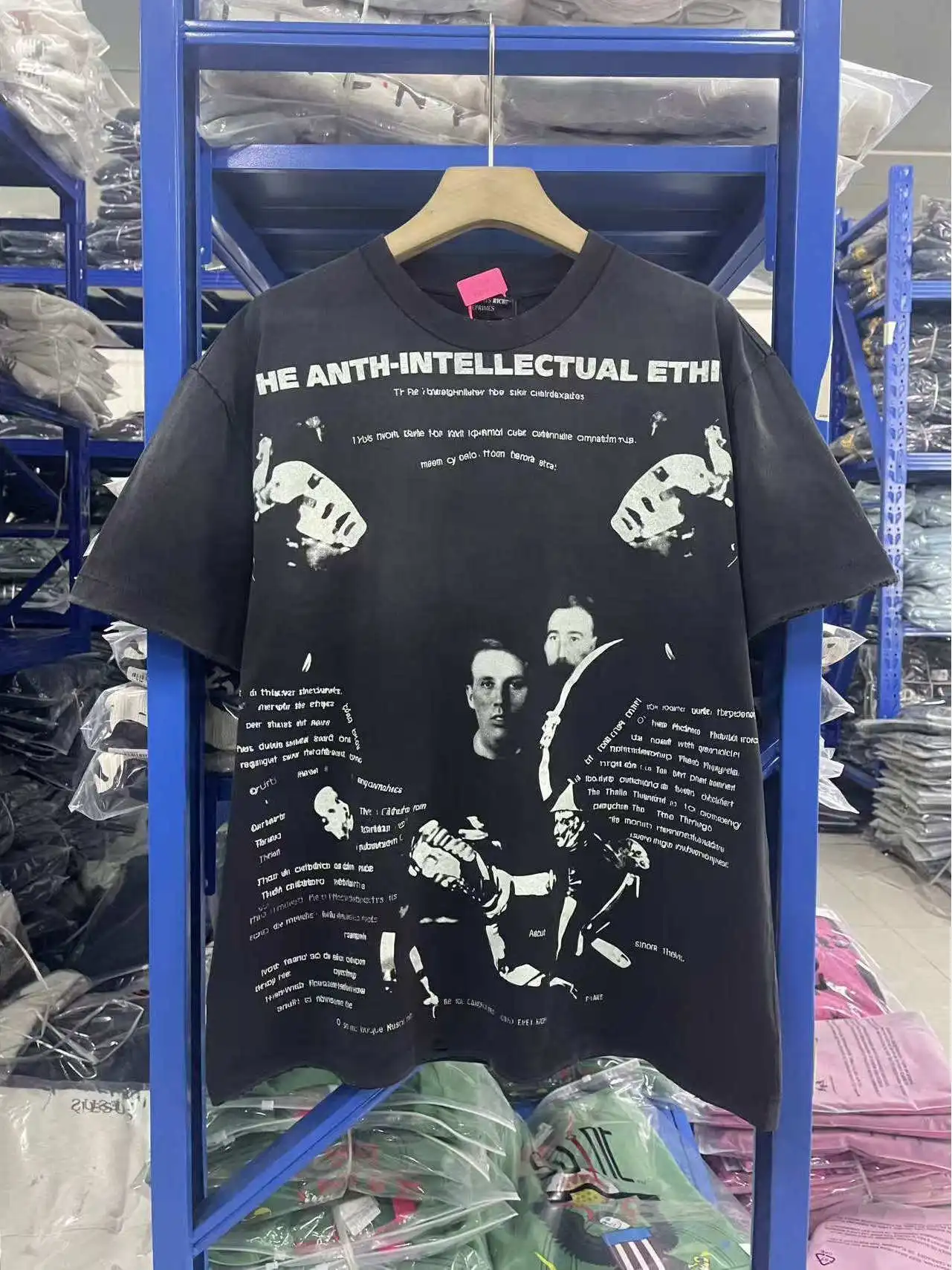 Camiseta Vintage Lavada de Manga Curta com Gola Redonda, Estampa Desbotada, Estilo Retrô, Casual, de Algodão, para Homens Jov...