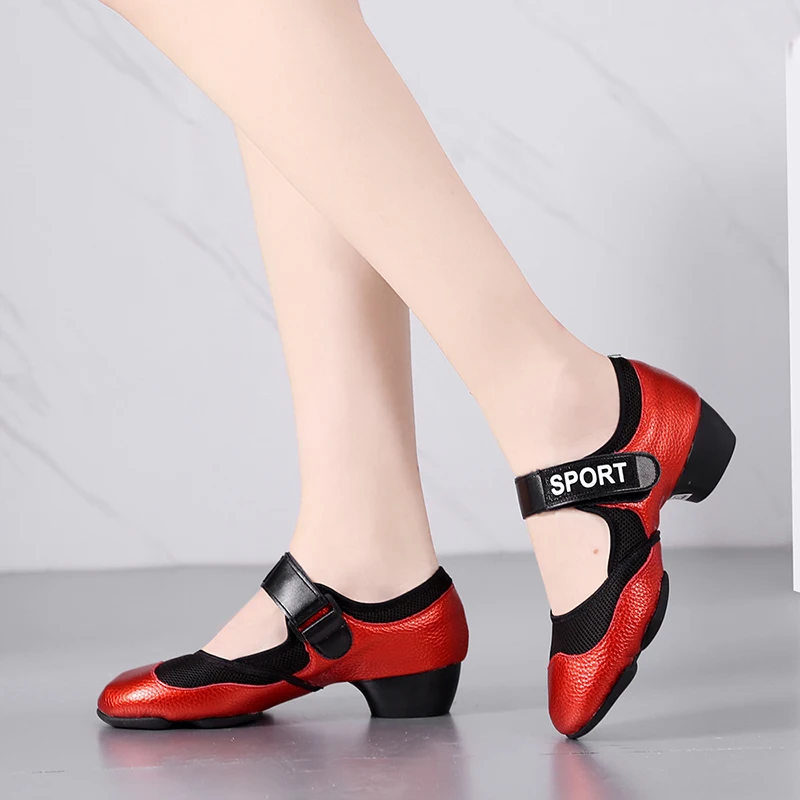 Adulto femmina in pelle di mucca traspirante comode scarpe madre piazza danza all\'aperto antiscivolo scarpe morbide suola scarpe da ballo da donna