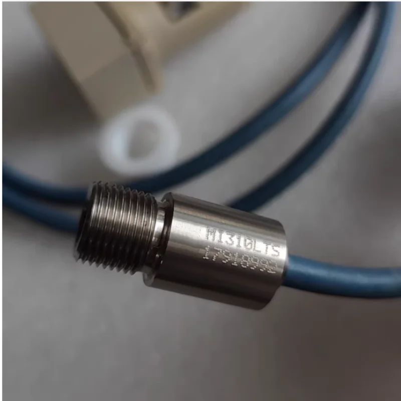 Brand New Original Linear Infrared Thermometer RAYMM1MHSF3L  E1RL-F2-L-0-0  MI310LTS