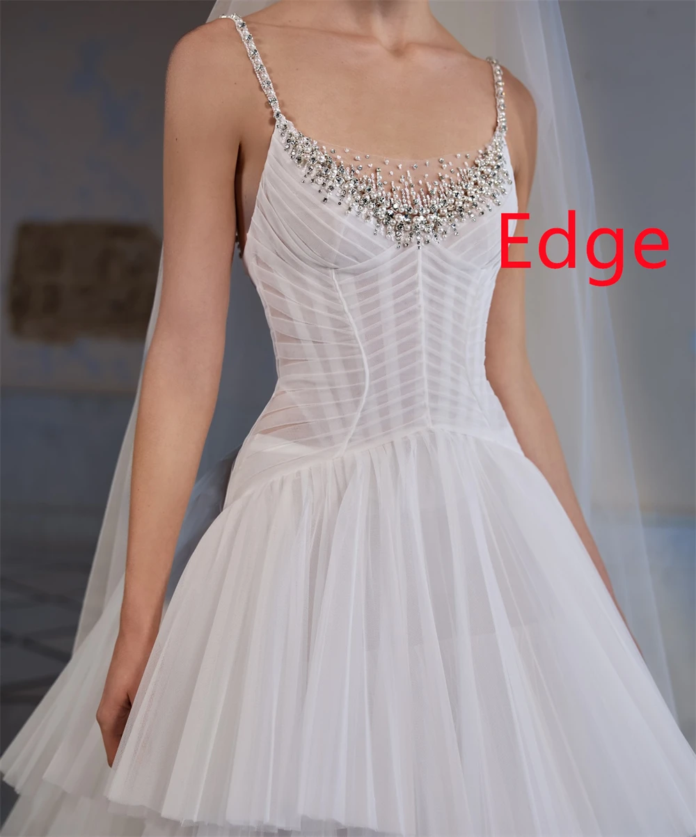 فستان حفلة موسيقية فاخر من التول الأبيض مخصص رائع بدون حمالات بدون أكمام فستان سهرة ناعم ذيل محكمة فساتين مناسبة خاصة