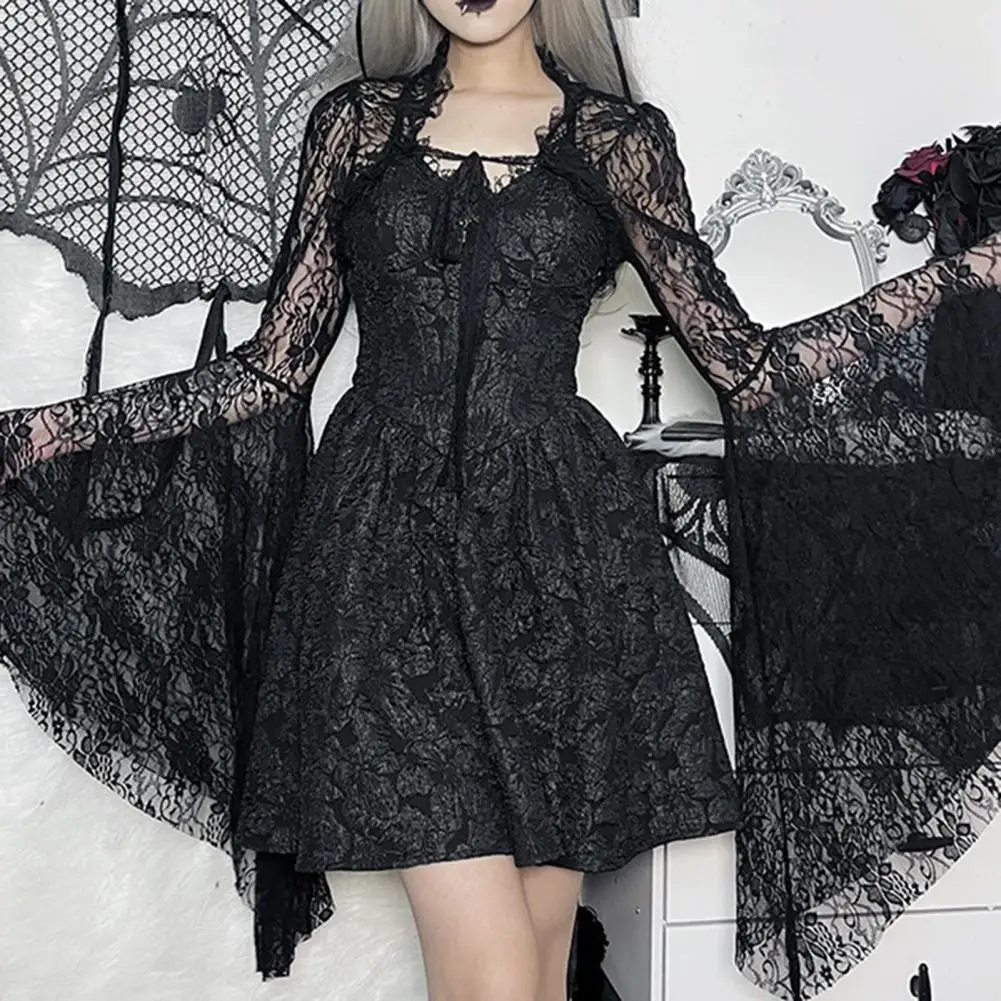 

Vintage Gothic Black Lace T-shirt Women Streetwear Flare Sleeve See Through Sexy Smock Top Elegant Aesthetic Cropped Tops