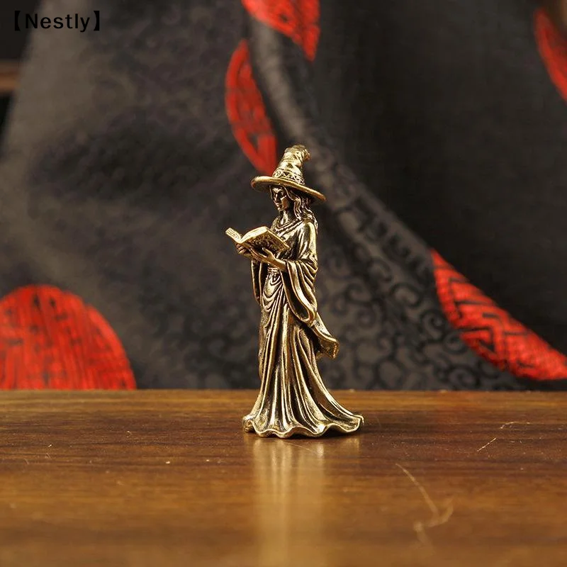 Brass Magic Witch Figurines Miniatures Desktop Ornaments Retro Metal Models Small Statue Home Decorations Crafts Access〔Nest〕