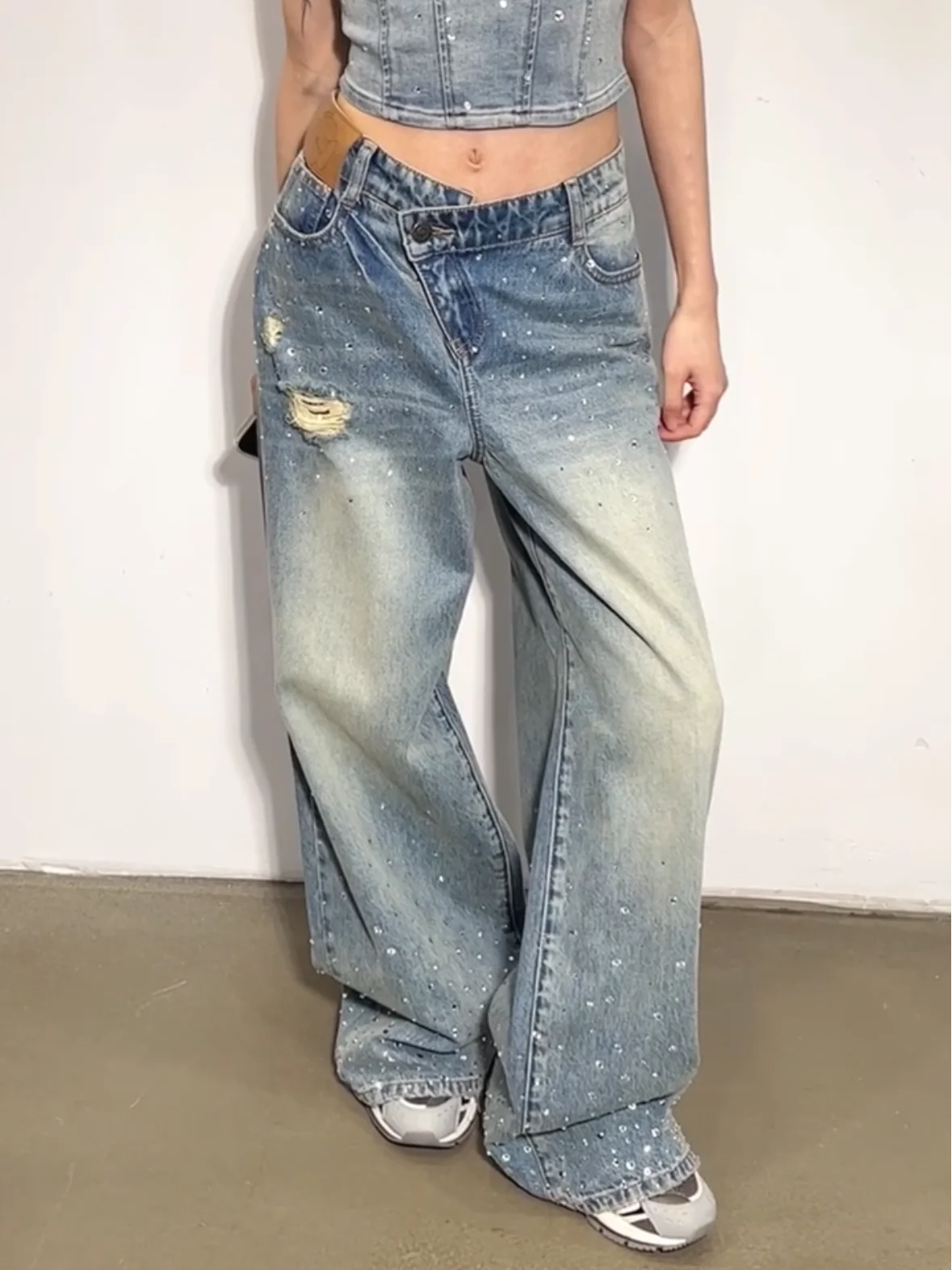 

Vintage Rhinestone Jeans for Women, 2025 Summer Street Style Irregular Waist Wide-Leg Pants, Ladies Denim Trousers