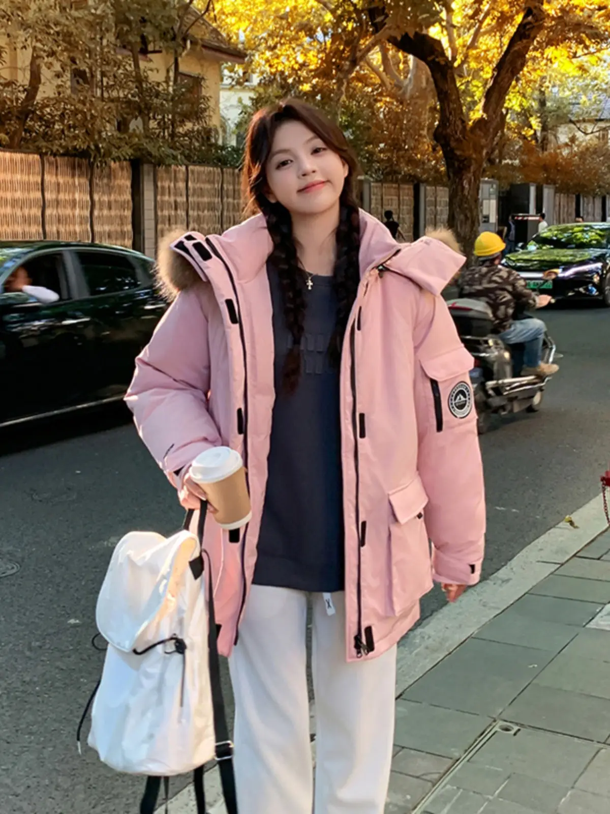 

Женская зимняя парка из искусственного меха с множеством карманов, на шнуровке, с утеплителем, до колен, А-силуэт, на кнопках, защита от холода, приталенная, женственная, с подкладкой