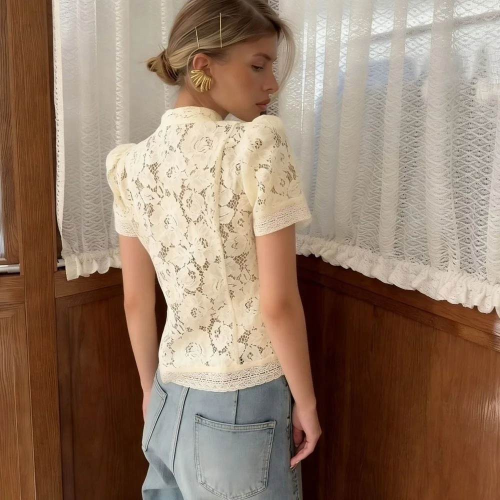 Kurze Bluse mit Puffärmeln und Spitze, schmal geschnitten, mit Spitze und Muster, Hemd mit Froschknöpfen im chinesischen Stil, Damenoberteil, Büro-Lady – Detail 7
