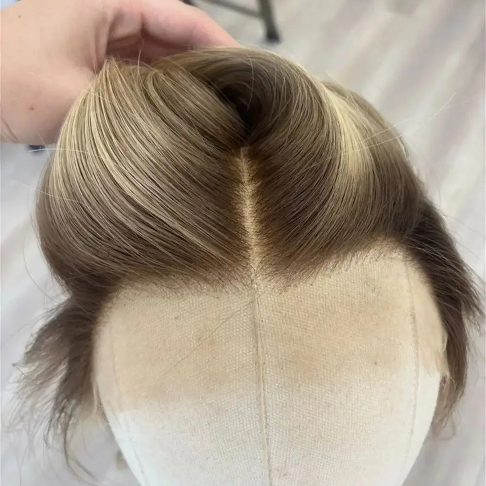 

Реалистичные женские парики: теплый блонд, синтетические, с кружевной передней частью, без клея, средний коричневый оттенок на корнях, распродажа, очень естественный вид