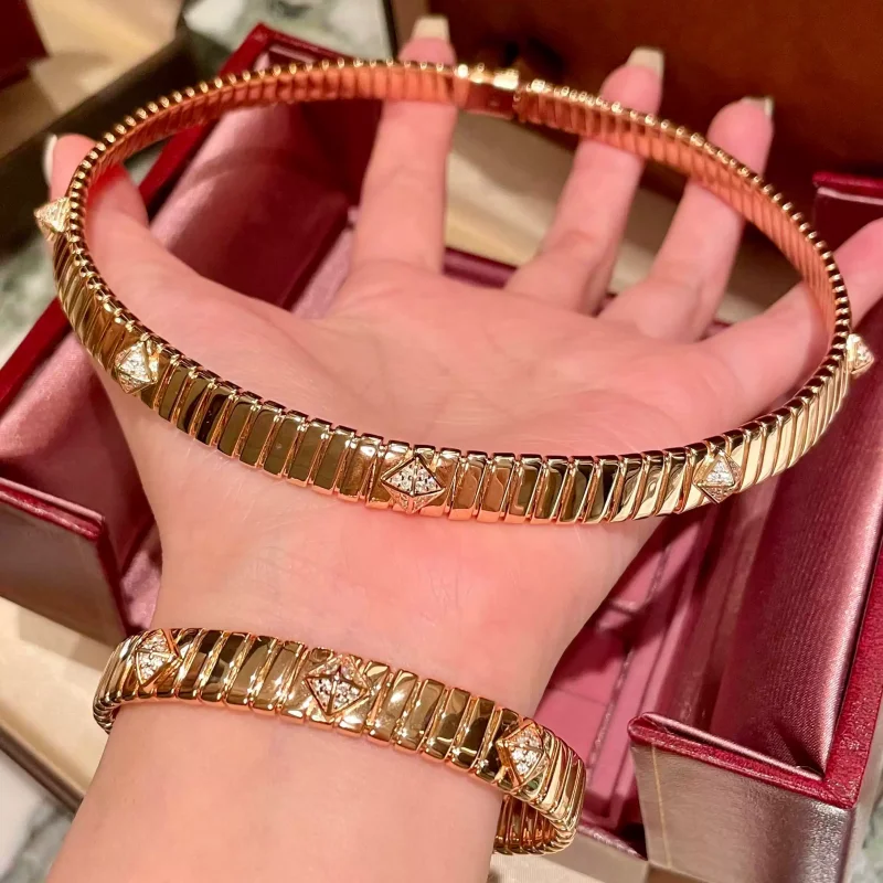 Cameo Vintage Snake‑Link Jewelry Set Sparkling Cubic Zirconia K Gold Plated Torques Necklace Bracelet Set Elegant Banquet
