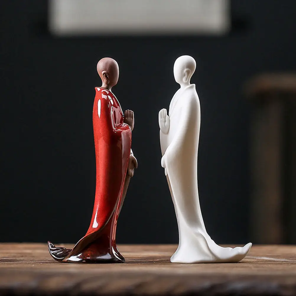 1Pcs Ceramic Monk Sculpture Fine Polish Smooth Surface Non-Scratch Delicate Design Creative Tea Table Decor Home Office Desktop