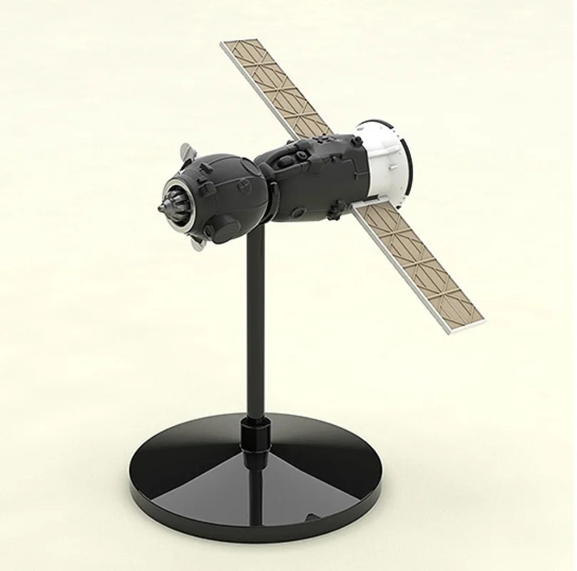 Stock Gsc Liangxiao Society Moderoid Series 1-150 Soyuz Launch Vehicle+transport Train Collection Model