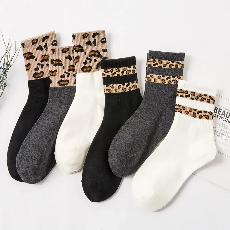 Meias meio tubo com estampa de leopardo manchado para mulheres e meninas, padrão animal novo, estilo japonês, moda primavera e verão