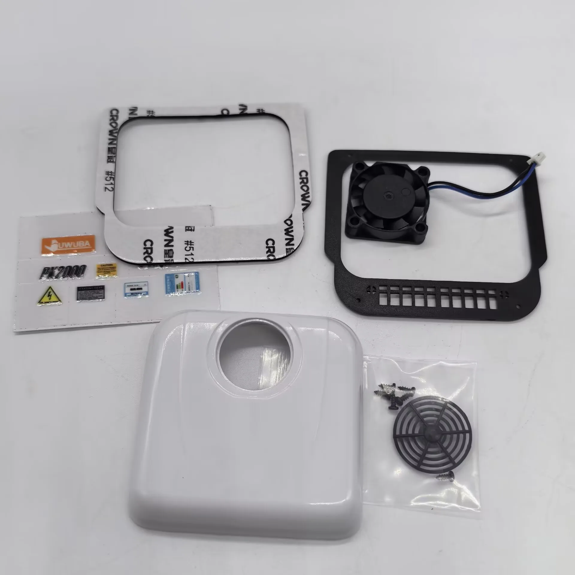 

For TAMIYA 1/14 Tractor Truck Roof Parking Air Conditioner Model Truck Air Conditioner Model