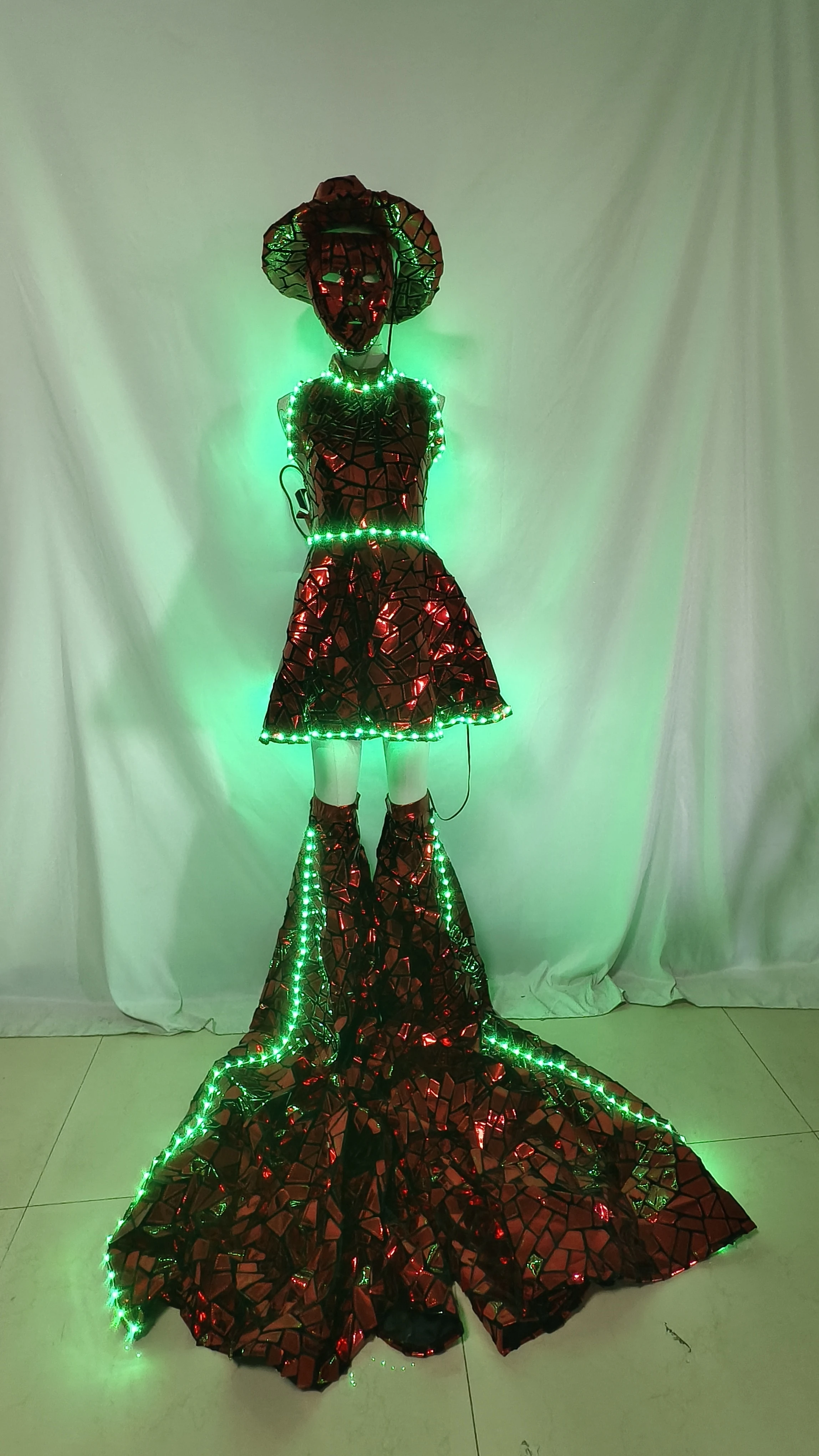 LED PU Bar DJ Dancer المرأة خنجر المشي السراويل مجموعة بريق السيدات فستان حفلة عيد ميلاد بلا أكمام بريق الليزر