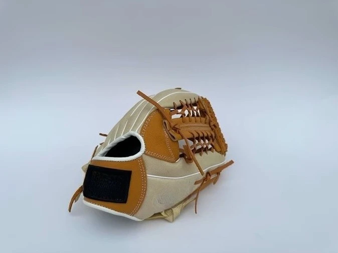 Soft pigskin first layer thickened baseball softball gloves