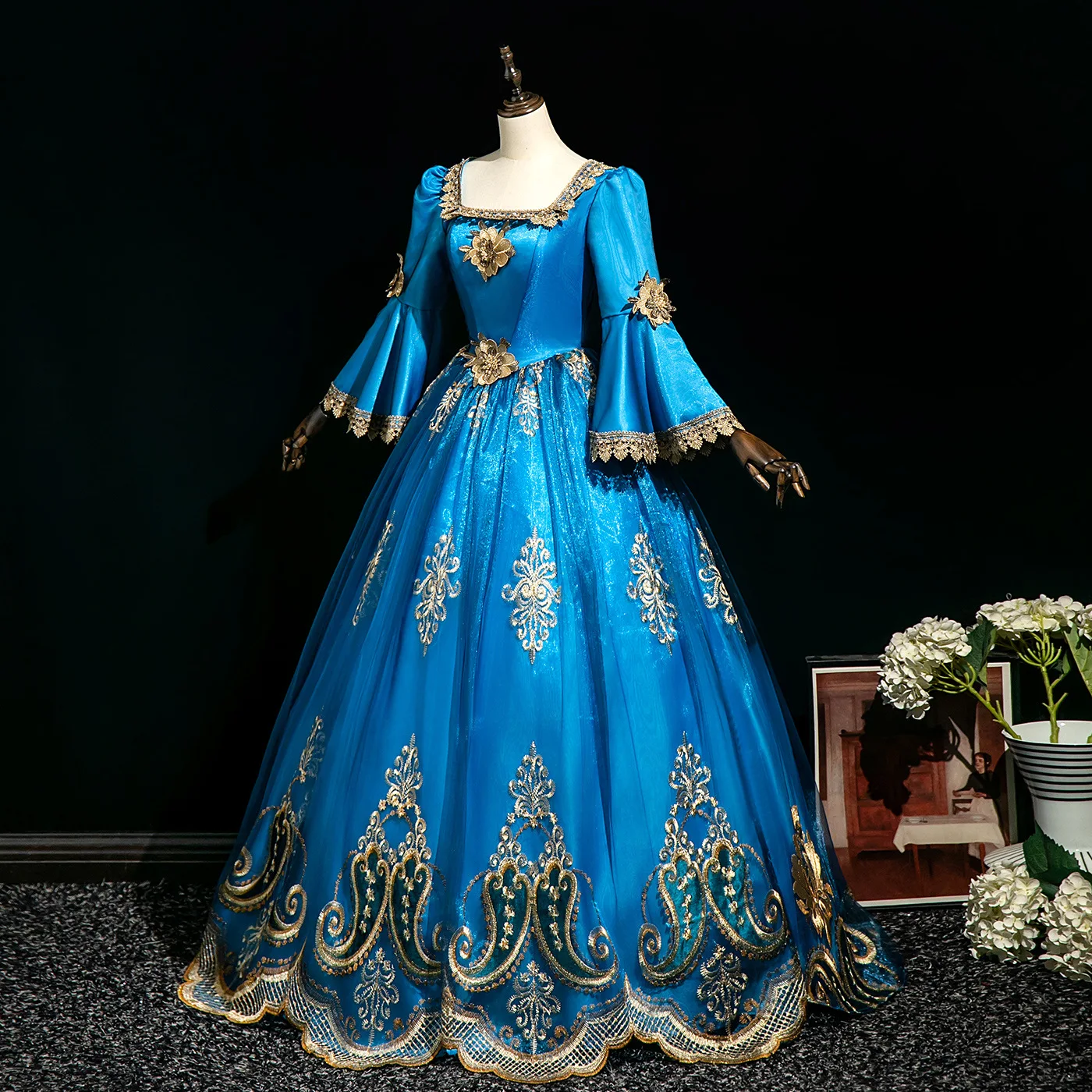 Chorus Court เครื่องแต่งกาย Lake Blue Drag Ball Host ภาพละครละครละครเครื่องแต่งกายละครชุดเจ้าหญิง Vestidos Fiesta De Lujo