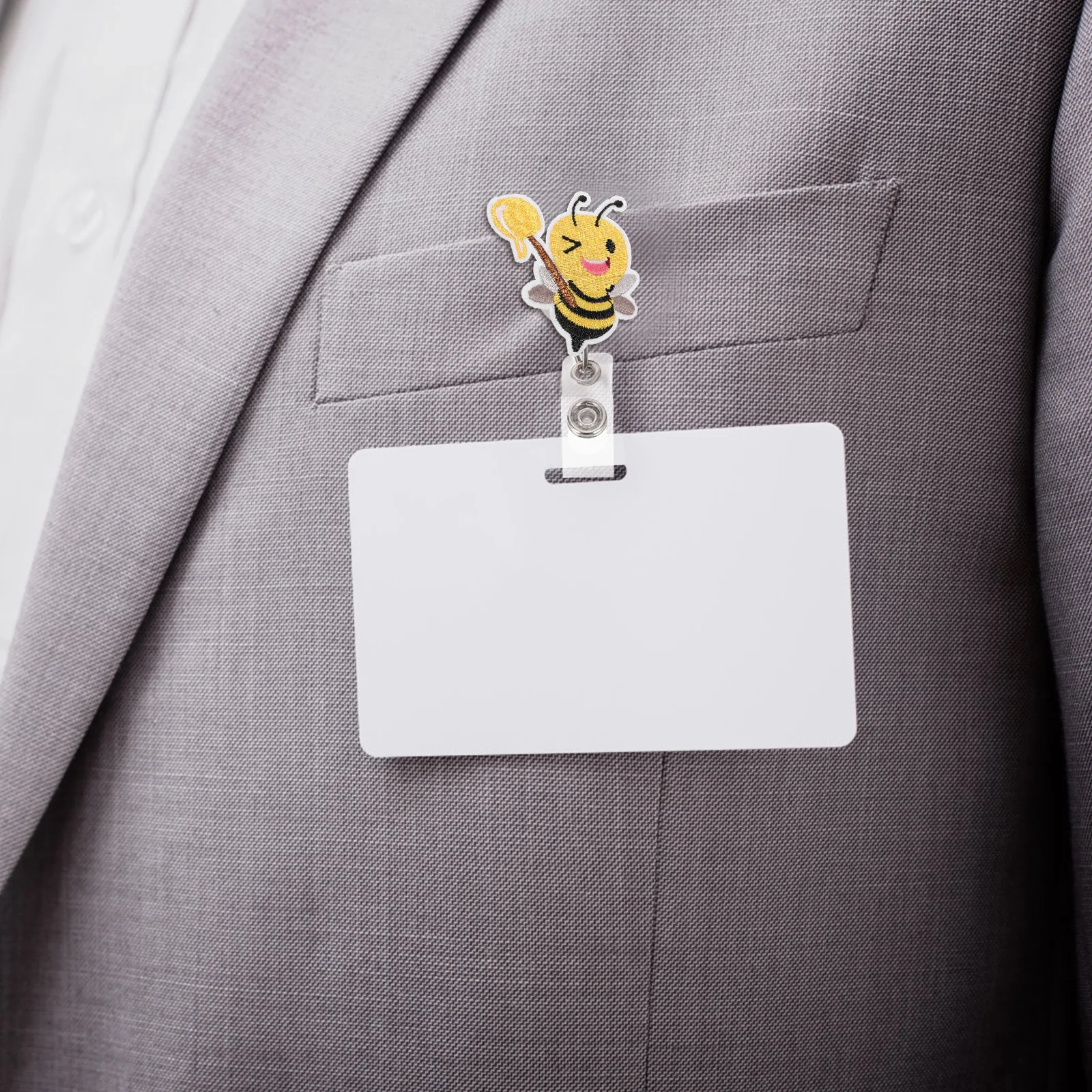

Cute Bee Pattern Decorative Badge Holder Portable Card Buckle Practical for Office Workers Id Cards Felt Animals