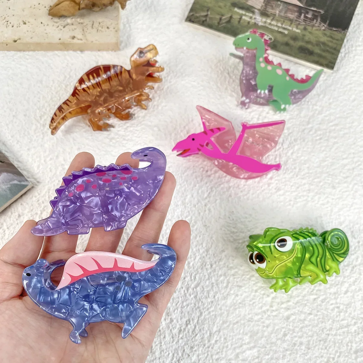 

New Cartoon Dinosaur Series Hair Claw Acrylic Material Fun Personality Tyrannosaurus Rex Shark Clip Female Hair Accessories