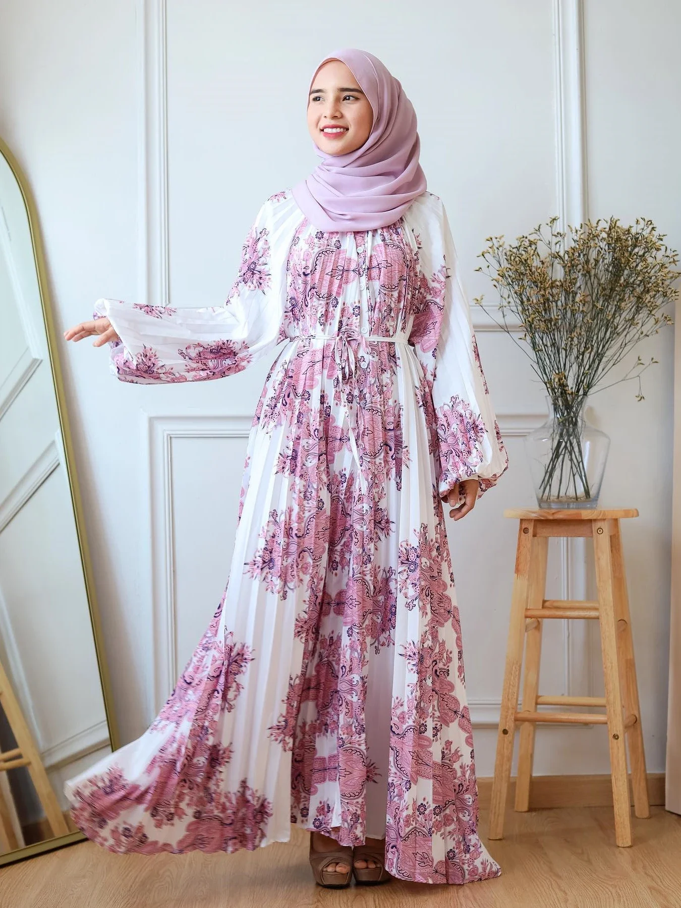 Eid Jalabiya Muslim Party Dress for Women Lantern Sleeved Printed Pleated Long Dresses Turkey Robe Casual Abayas Islamic 2024