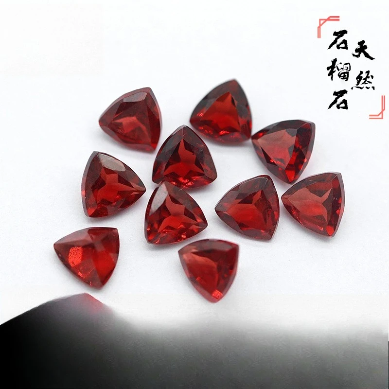 Natural Garnet Fat Triangle Ring Face Mozambique Garnet Loose Stone