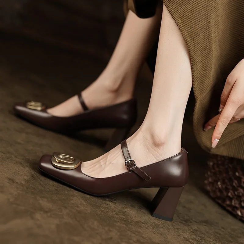 High-heeled Shoes Women Spring  New Fashion Retro Thick Square Head Metal Buckle Shallow Mouth with Mary Jane Shoes.