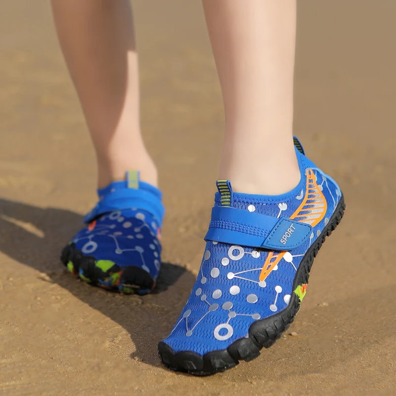 

Children Beach Aqua Shoes Boy Girl Barefoot Water Shoes Quick-Dry Drainage Diving Swim Sandals Kids Fishing Surf Wading Sneakers