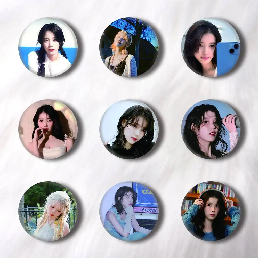 Idol I-IU Pins Badg…