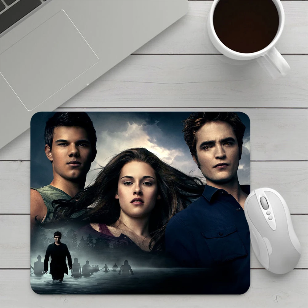 Twilight Saga Small Gaming Mouse Pad Computer Mousepad PC Gamer Mouse Mat Laptop Office Mausepad Silicone Keyboard Mat Desk Pad