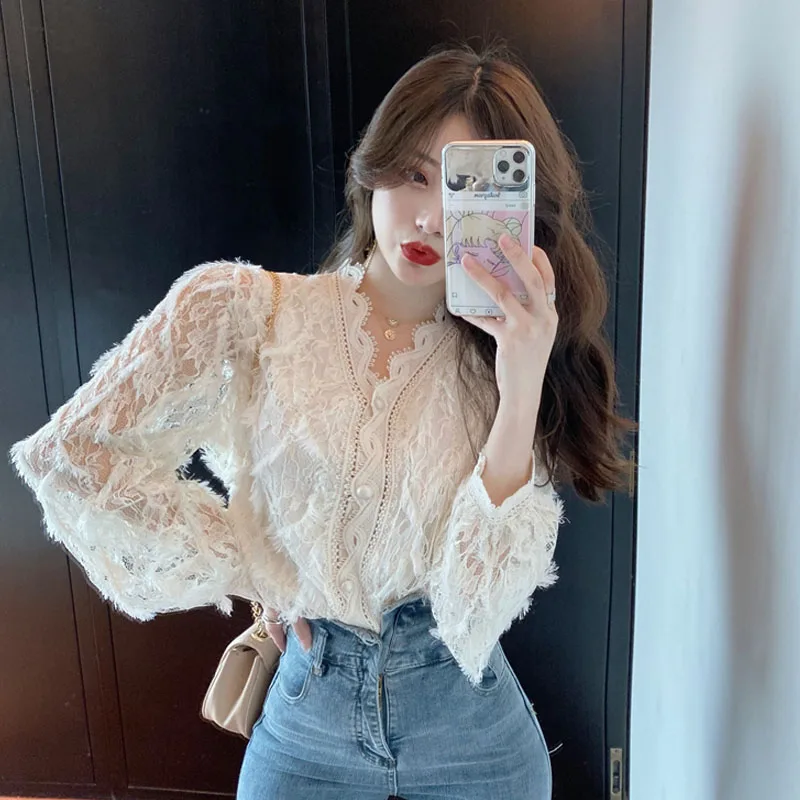 Vintage V-neck Long Sleeve Lace Blouse Women Tops Tassel White Shirts Blusas Hollow Out Lace Flowers Ladies Blouses Shirts 16095