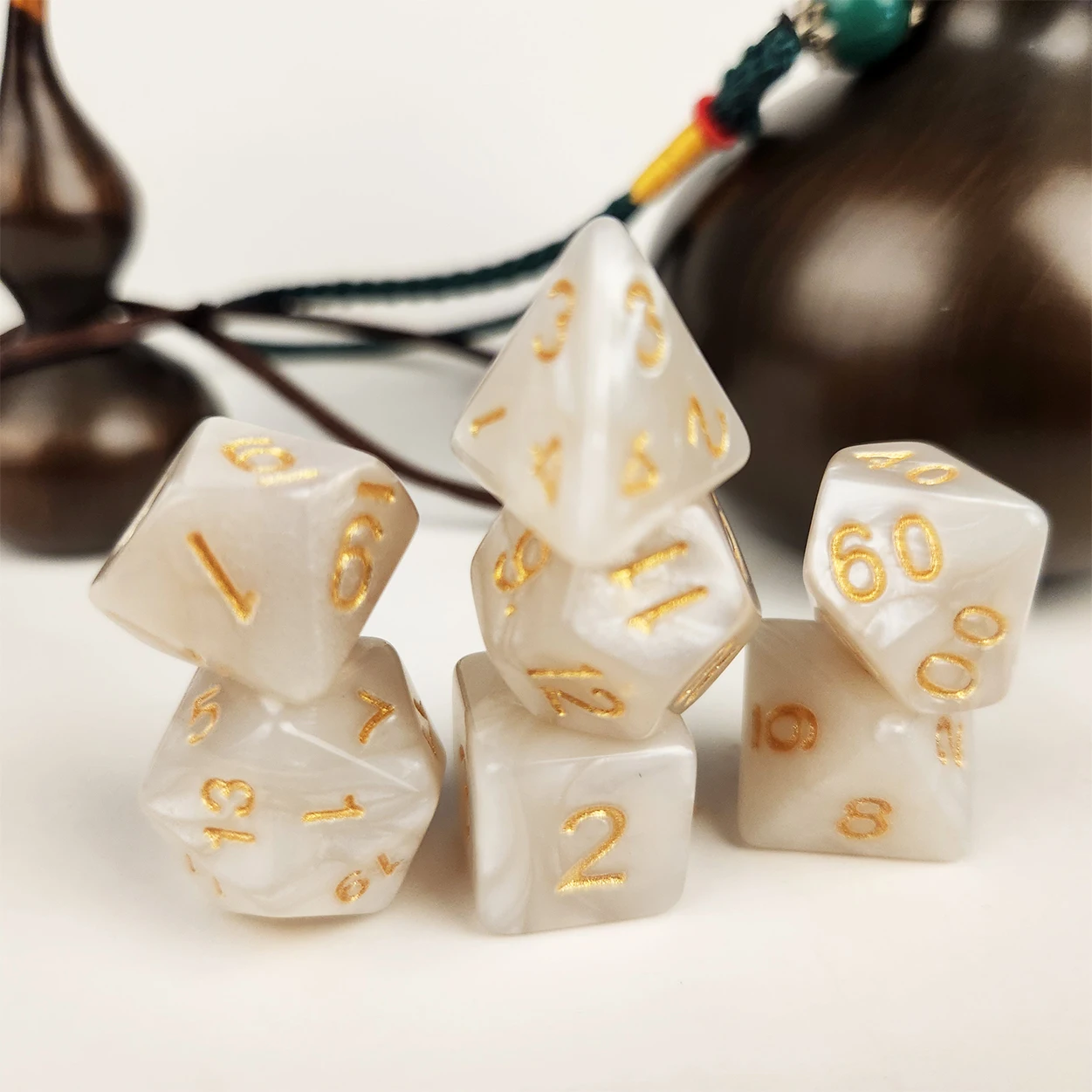 

7pcs Gold Text Series Marble Pattern Dice Set is perfect for role-playing games, Pathfinder, and role-playing games
