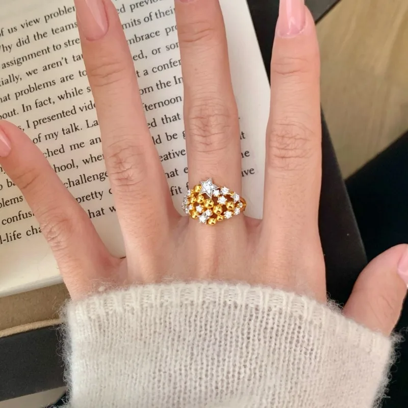 Classic diamond studded star ring for couples retro light luxury glossy round bead rings for women banquet wedding jewelry gift