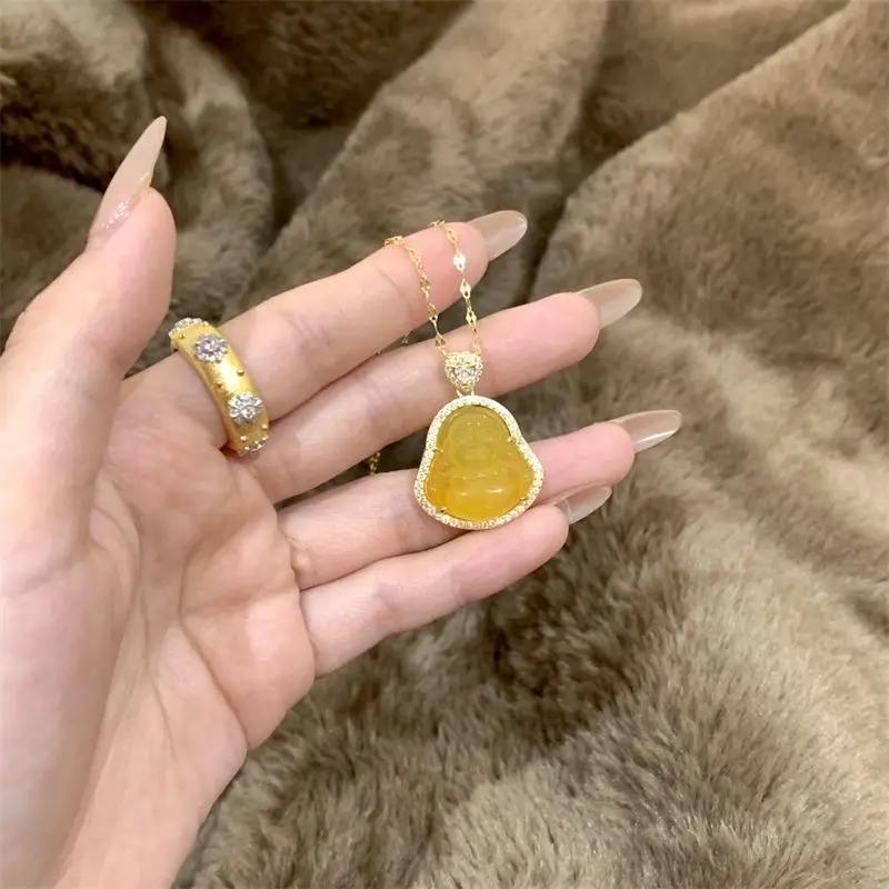 

2025 new retro light luxury diamond-encrusted Maitreya Buddha pendant temperament exquisite and versatile high-end jewelry