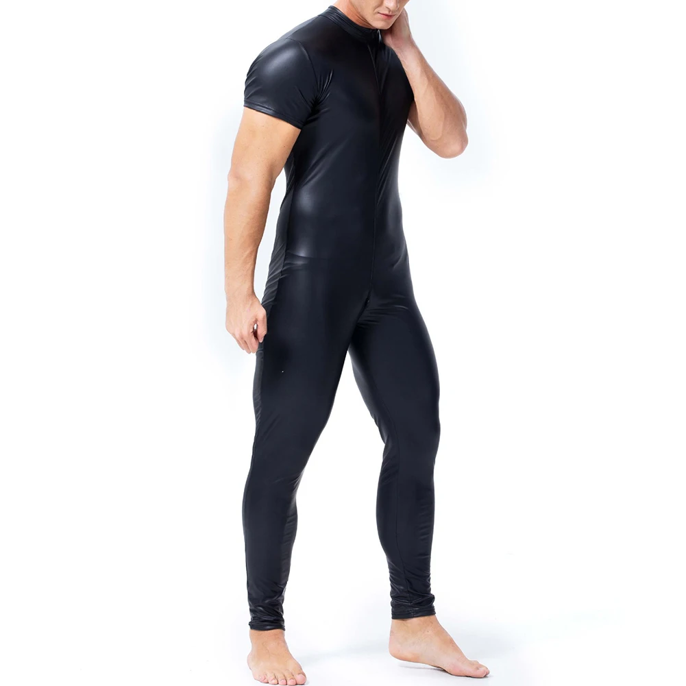 メンズセクシーなレザータイトシームレスボディスーツオープンクロッチパフォーマンスコスチューム半袖パンツ弾性通気性ランジェリー
