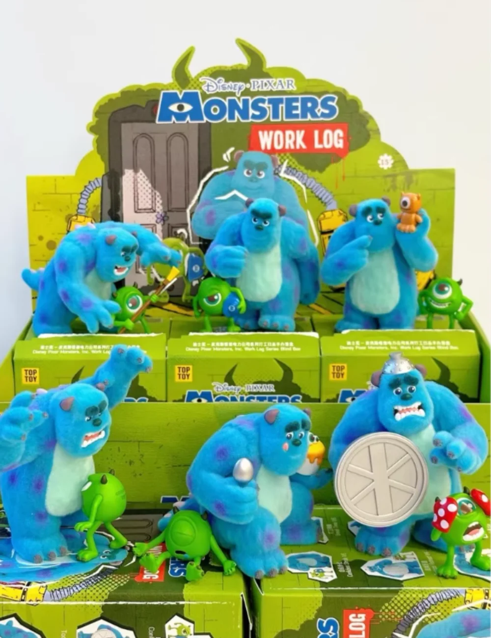 

Новый стиль Pixar Monster Electric Company Work Log Series Большие глаза Волосатый монстр Слепая коробка Игрушка Настольный подарок для детей