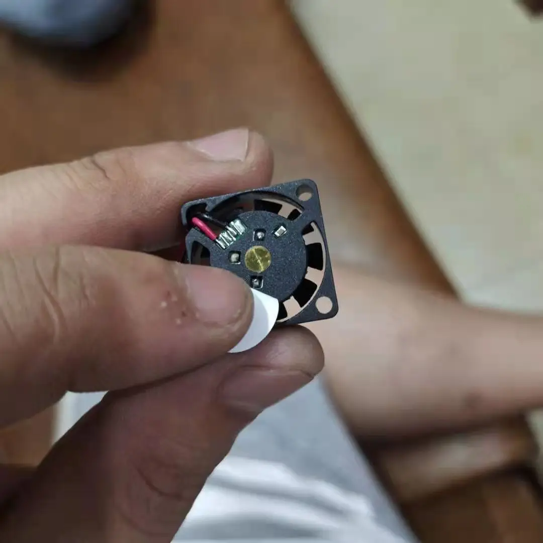 

Ltsf For 2006 2CM 20x20x06MM 12V High Air Volume Violent Micro Heat Dissipation Small Fan