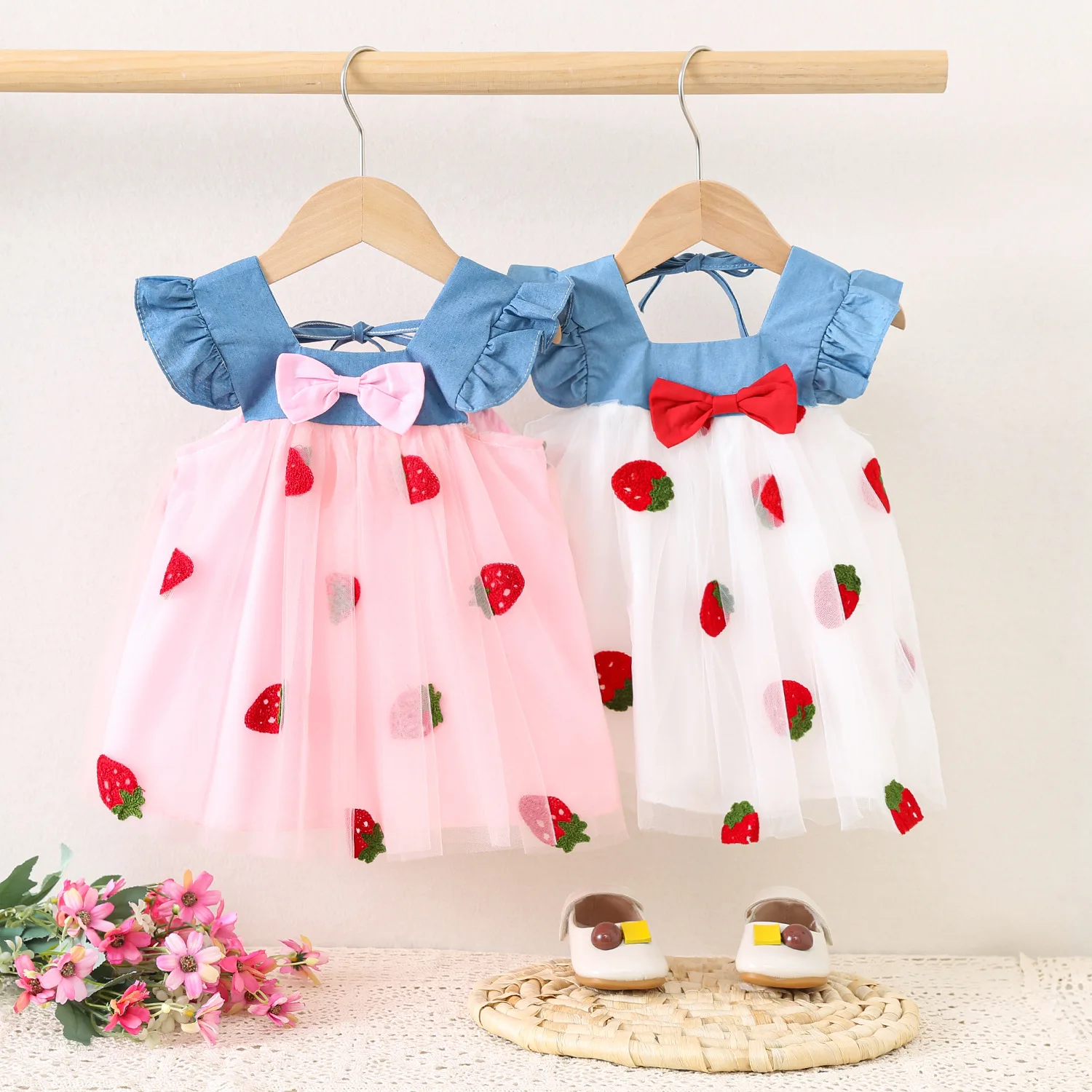 1 to 3 Years Beach Summer Girls Dress Cute And Sweet Denim Mesh Strawberry Embroidered Princess Dress Party Dress