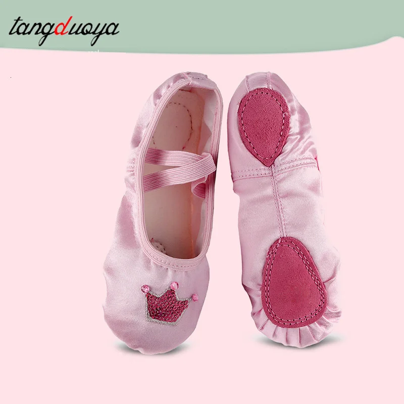 

Girls Ballet Shoes Embroidered Cartoon Crown Kids Dance Slippers Professional Soft Sole Girls Female Ballet Yoga Gym Dance Shoes