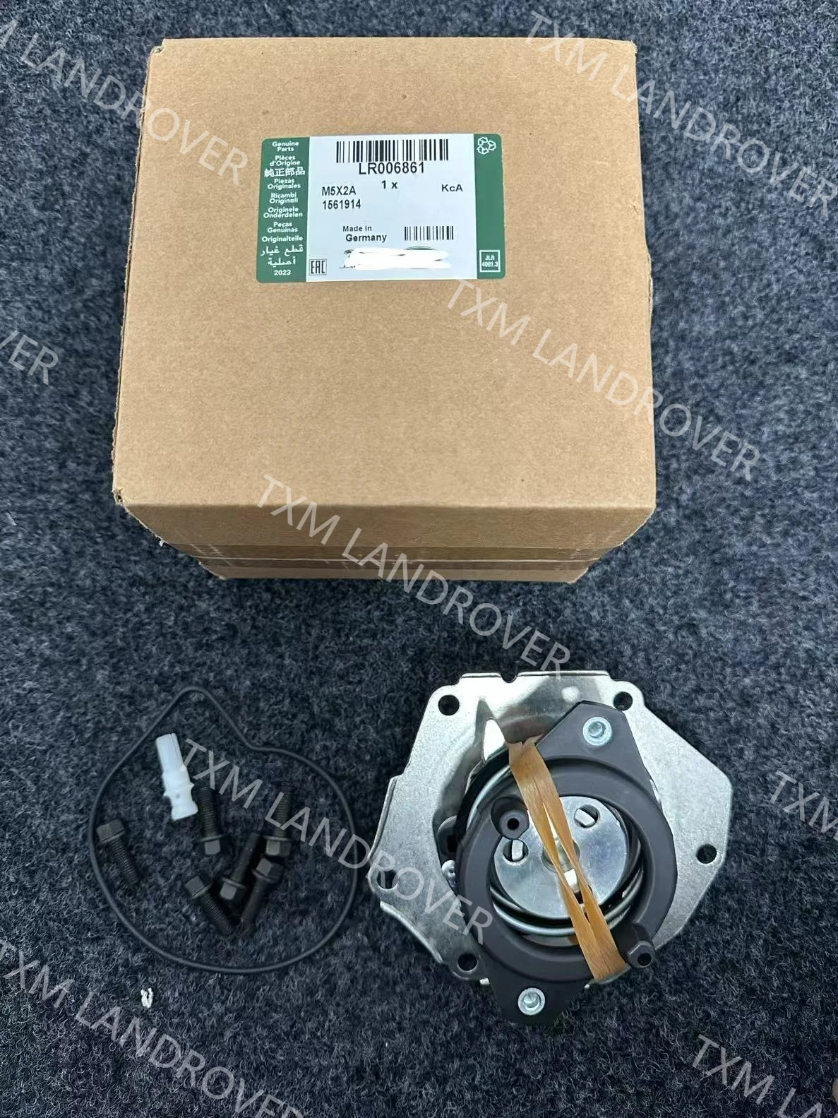 

3.2L Petrol Car Engine Water Pump with Gasket Bolts for LAND ROVER Freelander 2 LR2 08-12 VOLVO V70 S80 XC90 XC60 XC70 LR006861