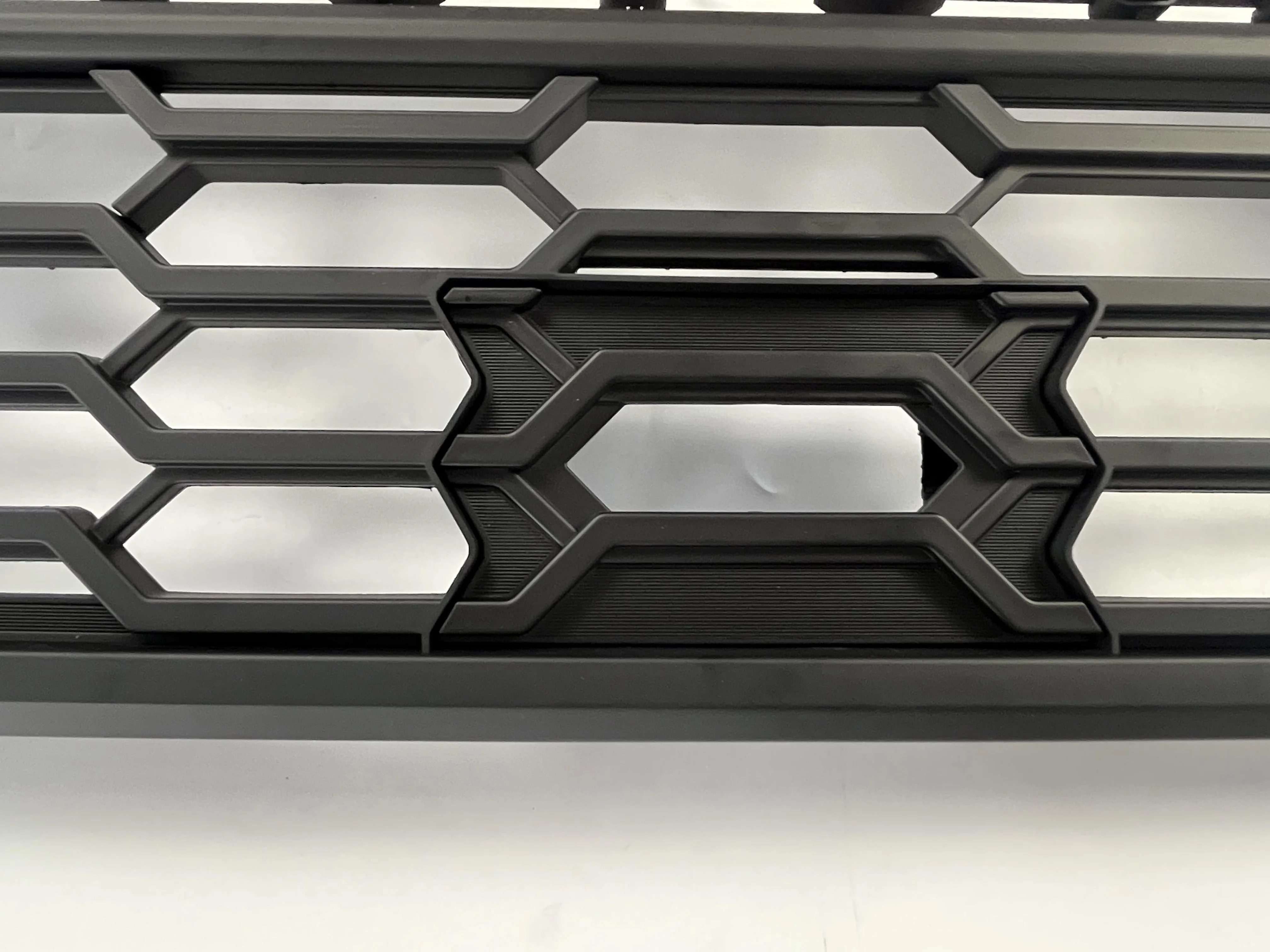 High Quality Wholesale 2016-2022 Car Accessories Pickup Grille for toyota tacoma Grille