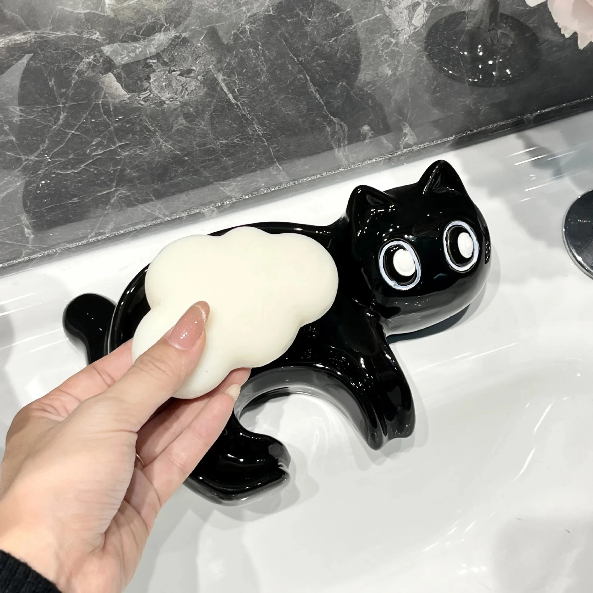 

Water-resistant Soap Holder Container Ceramic Black Cat Soap Dish Drain Holder for Kitchen Bathroom Toilet Soap Tray Home Decor