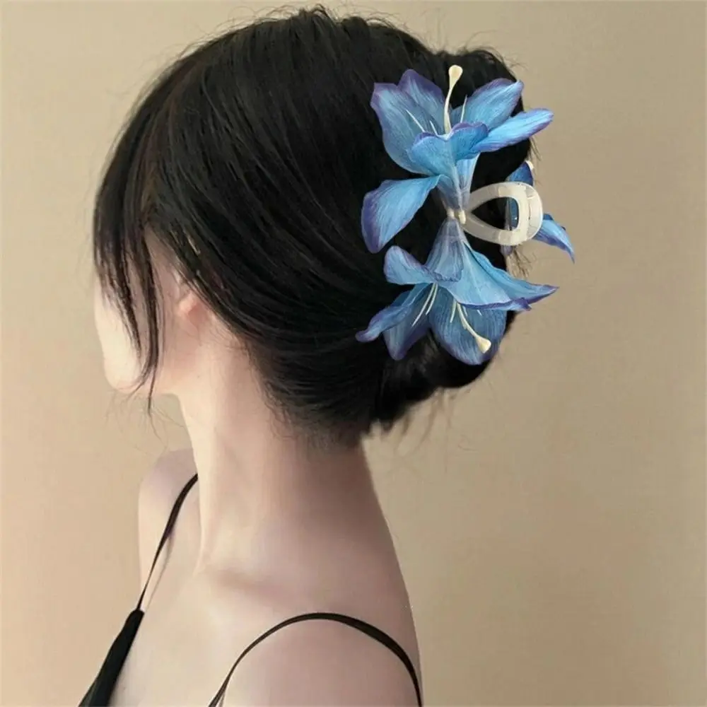 

Fashion Purple Lily Flower Hair Shark Clip Super Fairy Plastic Hair Clips Head Plate