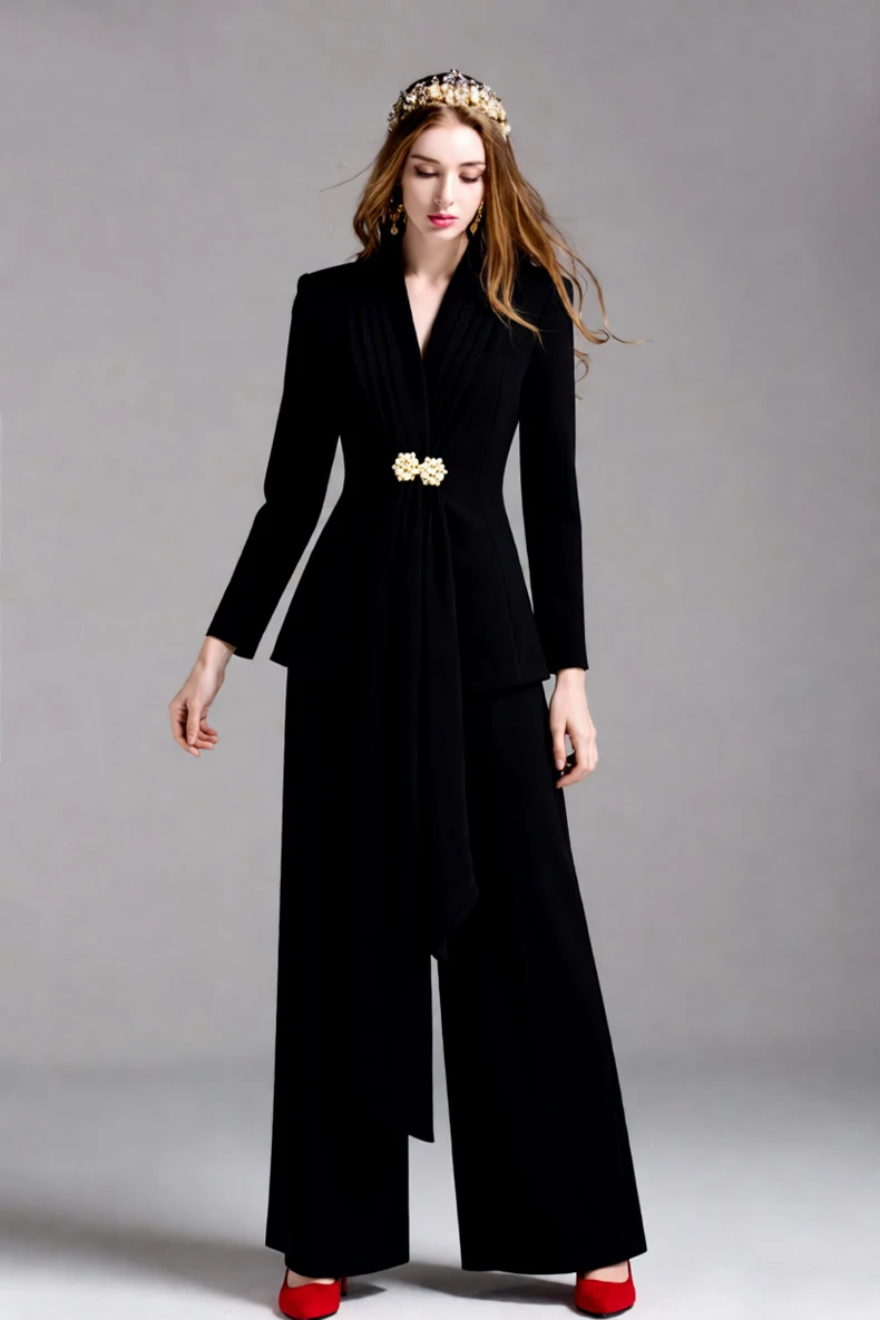 Conjunto de blazer plissado preto feminino com broche decorativo e calças de perna larga, terno elegante de duas peças para senhora do escritório