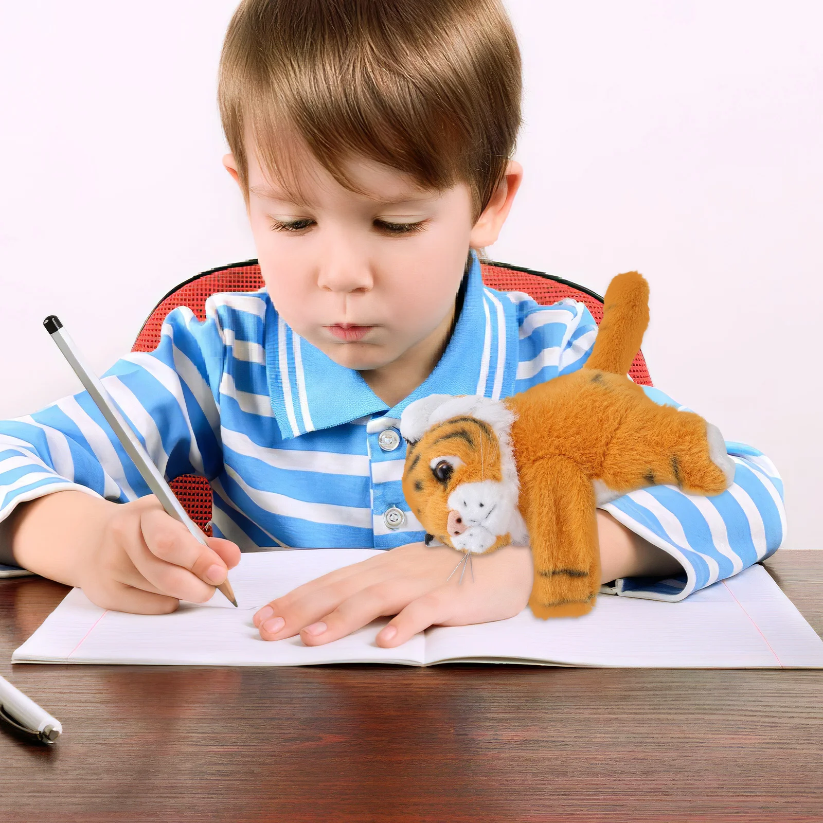 

Fashionable Snow Leopard Pop Bracelet Adjustable Size Wrist Band Stylish Animal Pattern for Men Women Teens Gift